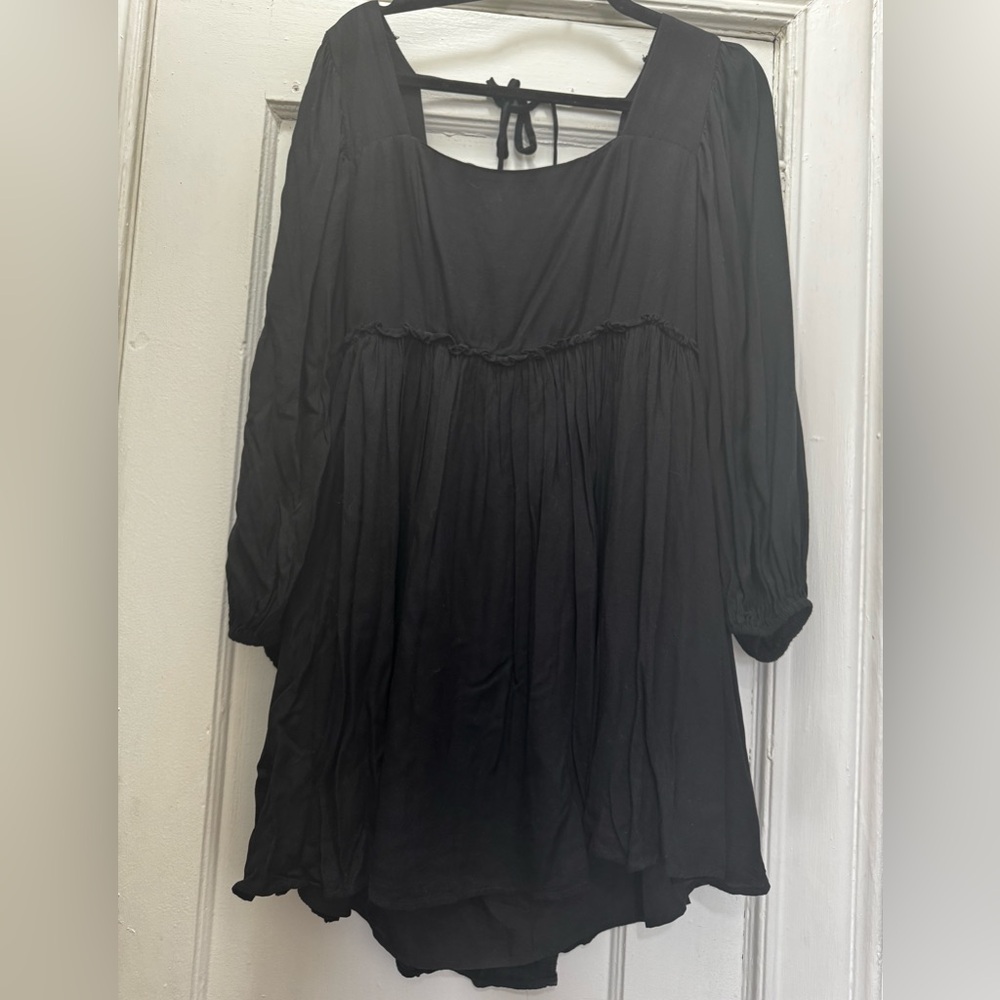 Forever 21 Black Tie Back long sleeve Sleeve Babydoll Dress